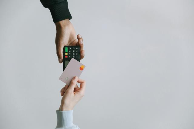 What is Lifetime Free Credit Card and How to Apply?